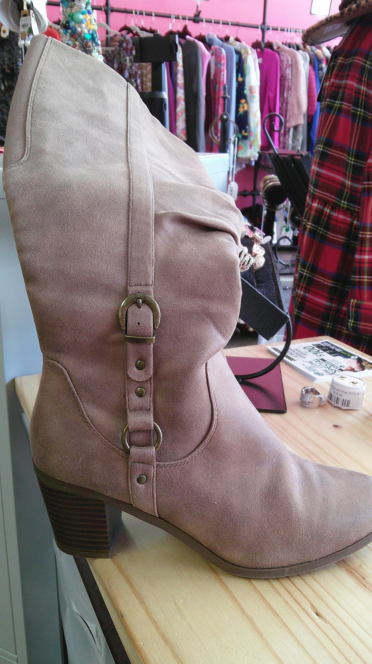 (D) Kim Rogers Oster 7.5M high boots 10/15/26