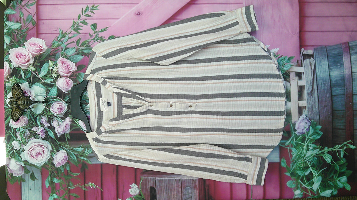 (P)Universal thread shirt M 9/19/26