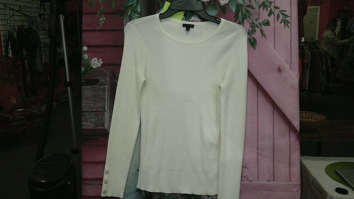 (D) Talbots Cream Sweater XS 10/24/26