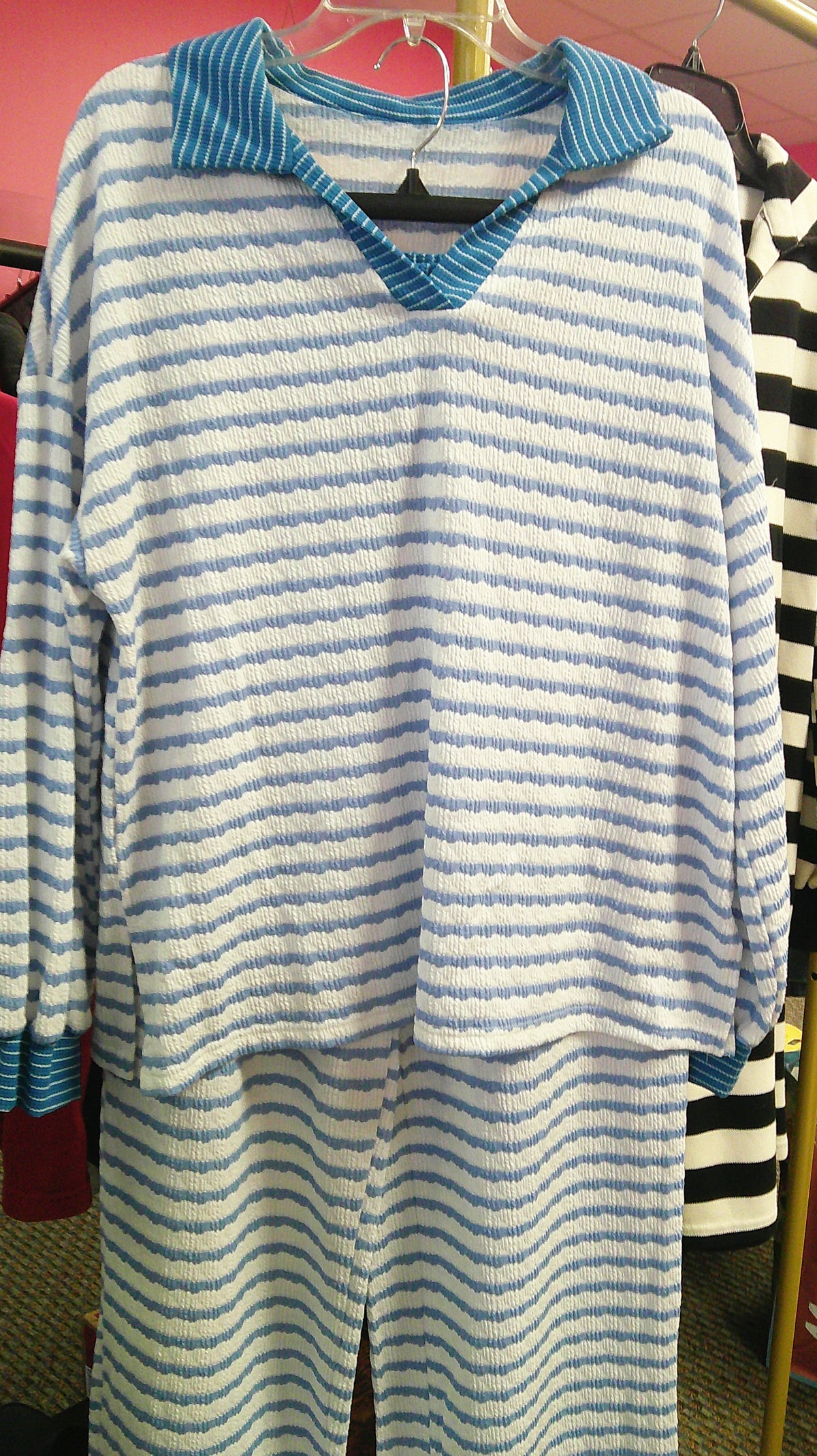 (D) Blue Striped Set L 10/8/26