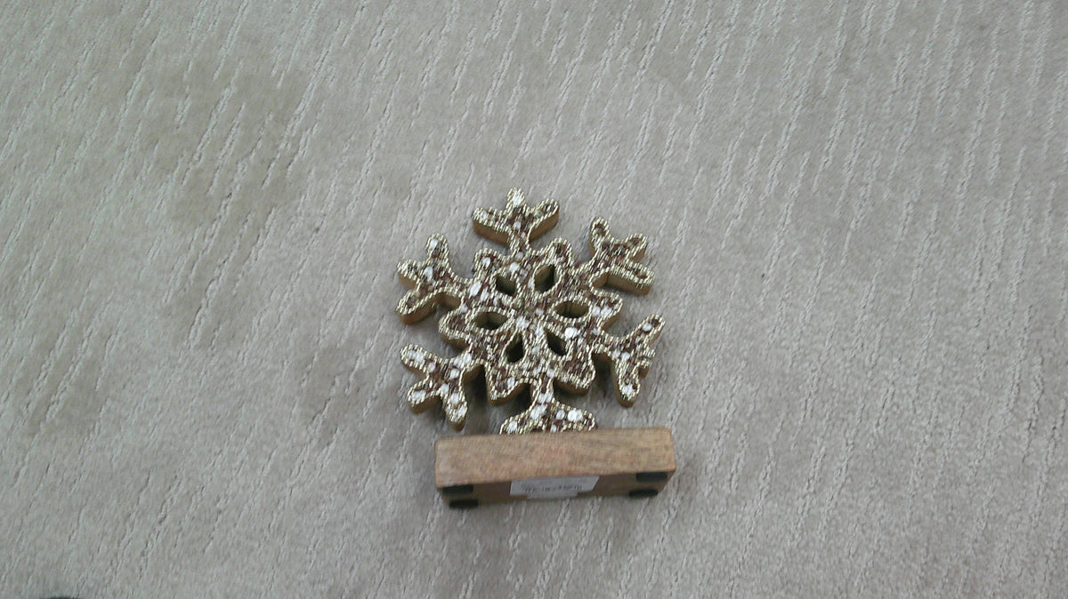 (P) Snowflake Wooden Stand 10/23/26