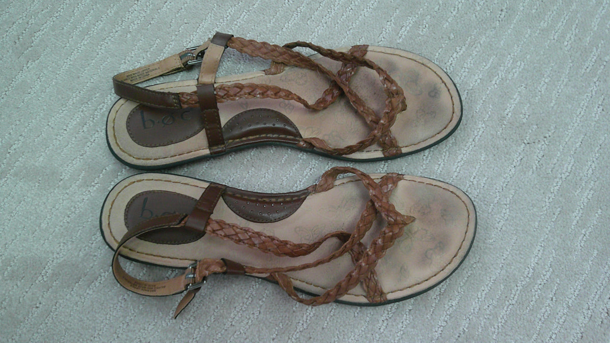 D)BOC brown sandals 11 9/23/26