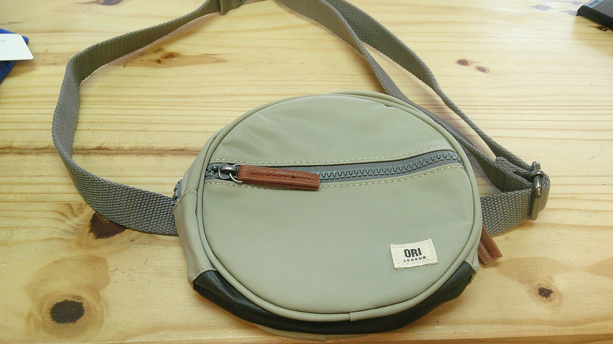 (D) Ori London Fanny Pack