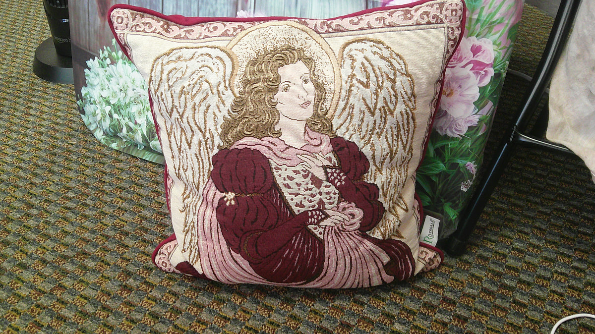 (D)XMAS Pillow 9/19/26