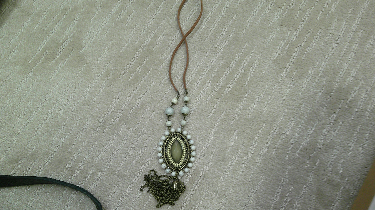 (P) Bohemian Pendant Necklace 10/23/26