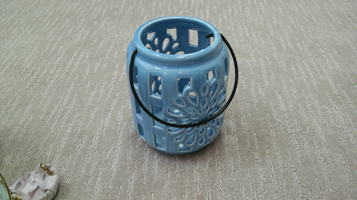 (D) Outdoor Blue Candle Holder 10/23/26
