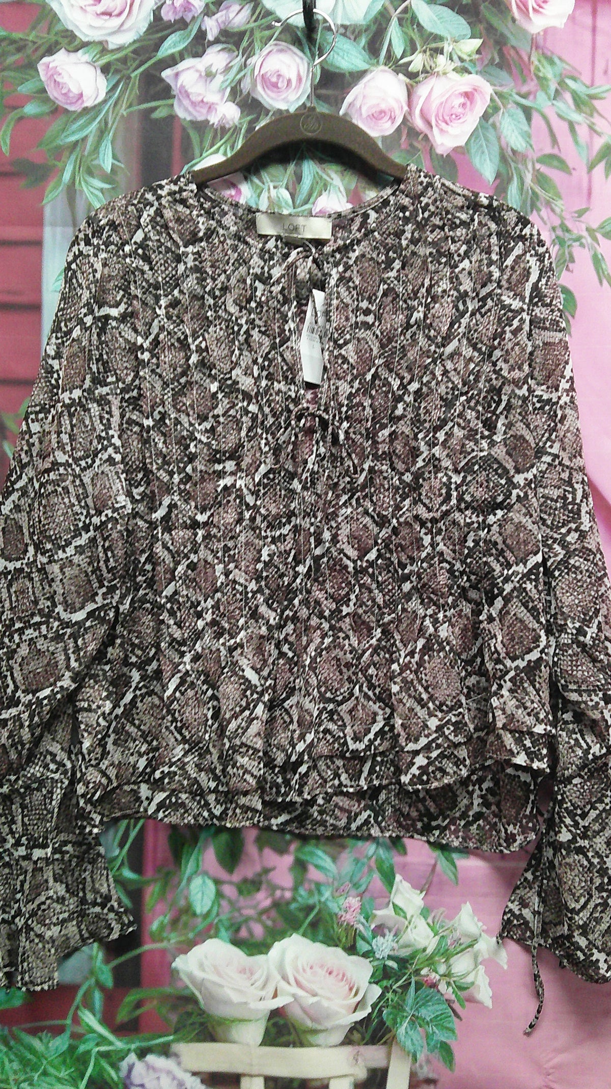 (P) Loft snake sheer L top 10/8/26