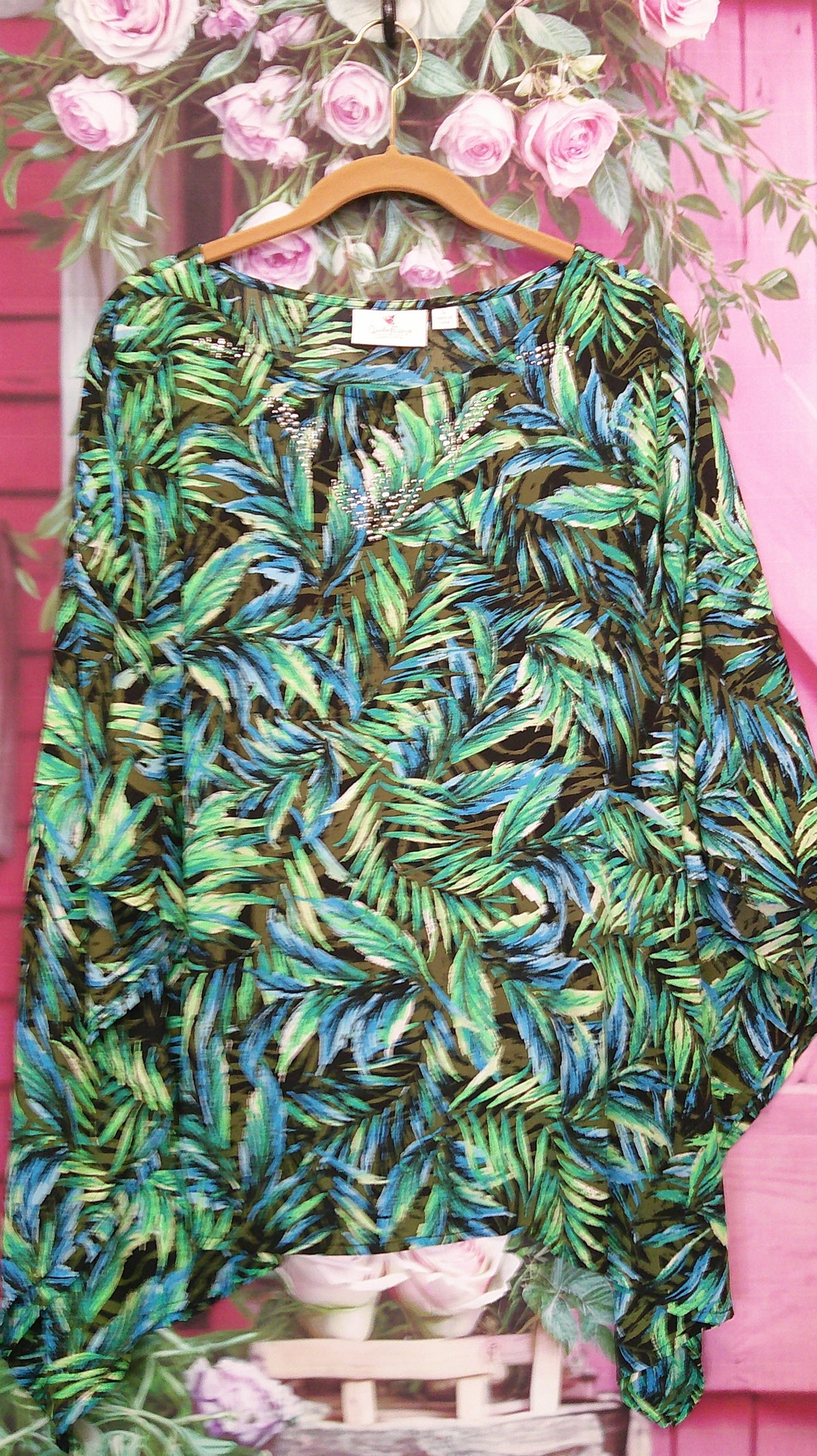 (P) Quacker Factory tropical L top 10/8/26