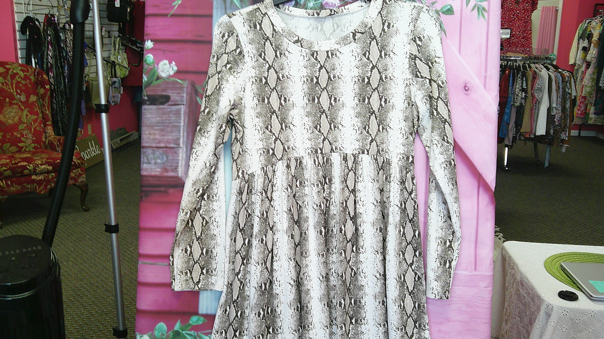 (D) Jodifl Womans Snake Print Dress S 10/14/26