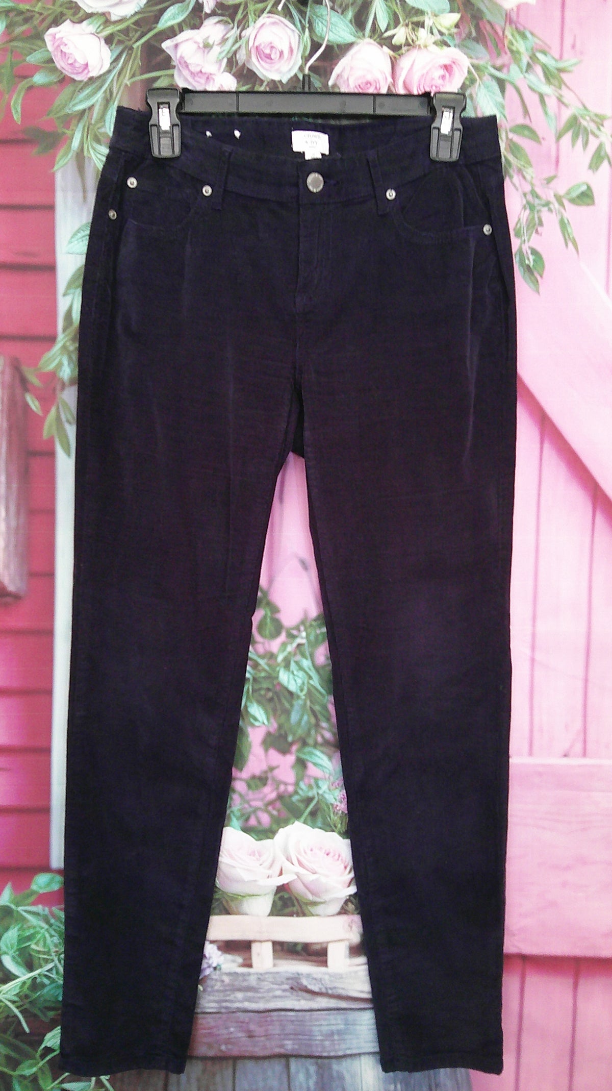 (D) Crown & Ivy 4P bl corduroy jeans 10/15/26