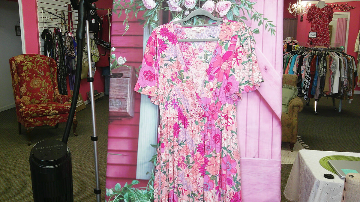 (D) Easel Pink Floral Dress M 10/14/26