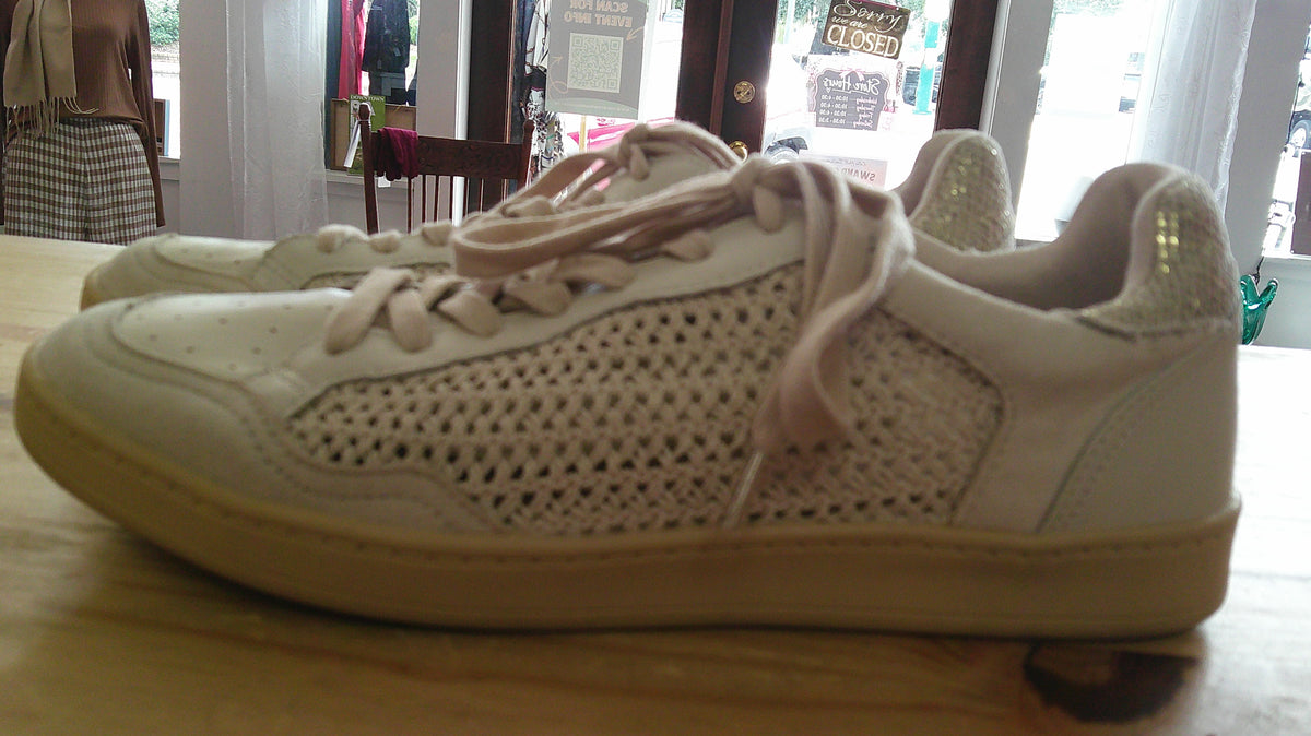 (P) ShuShop 8.5 cream gold tennis shoes 10/8/26