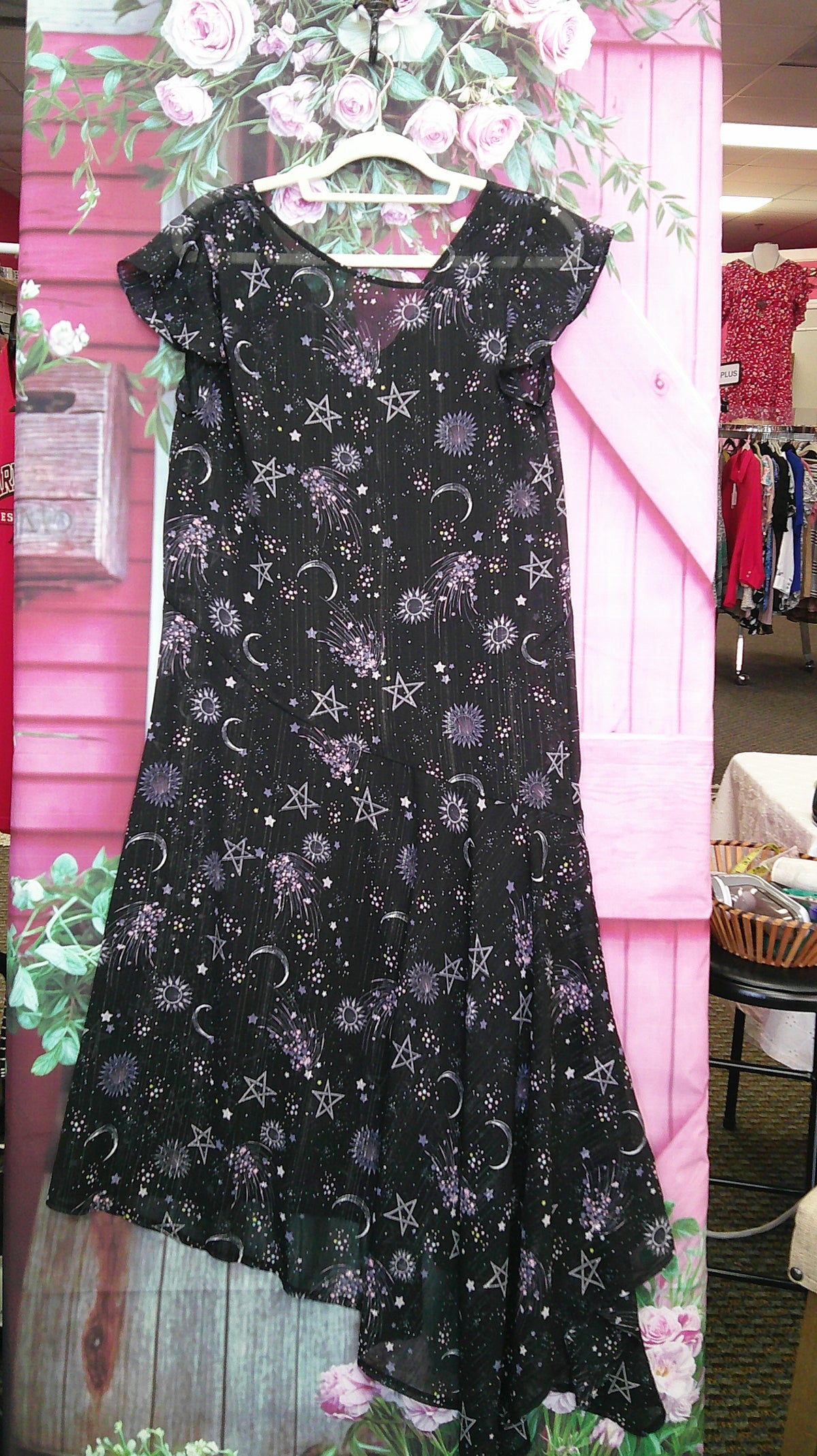 (P) New Look 6 star dress 10/29/26