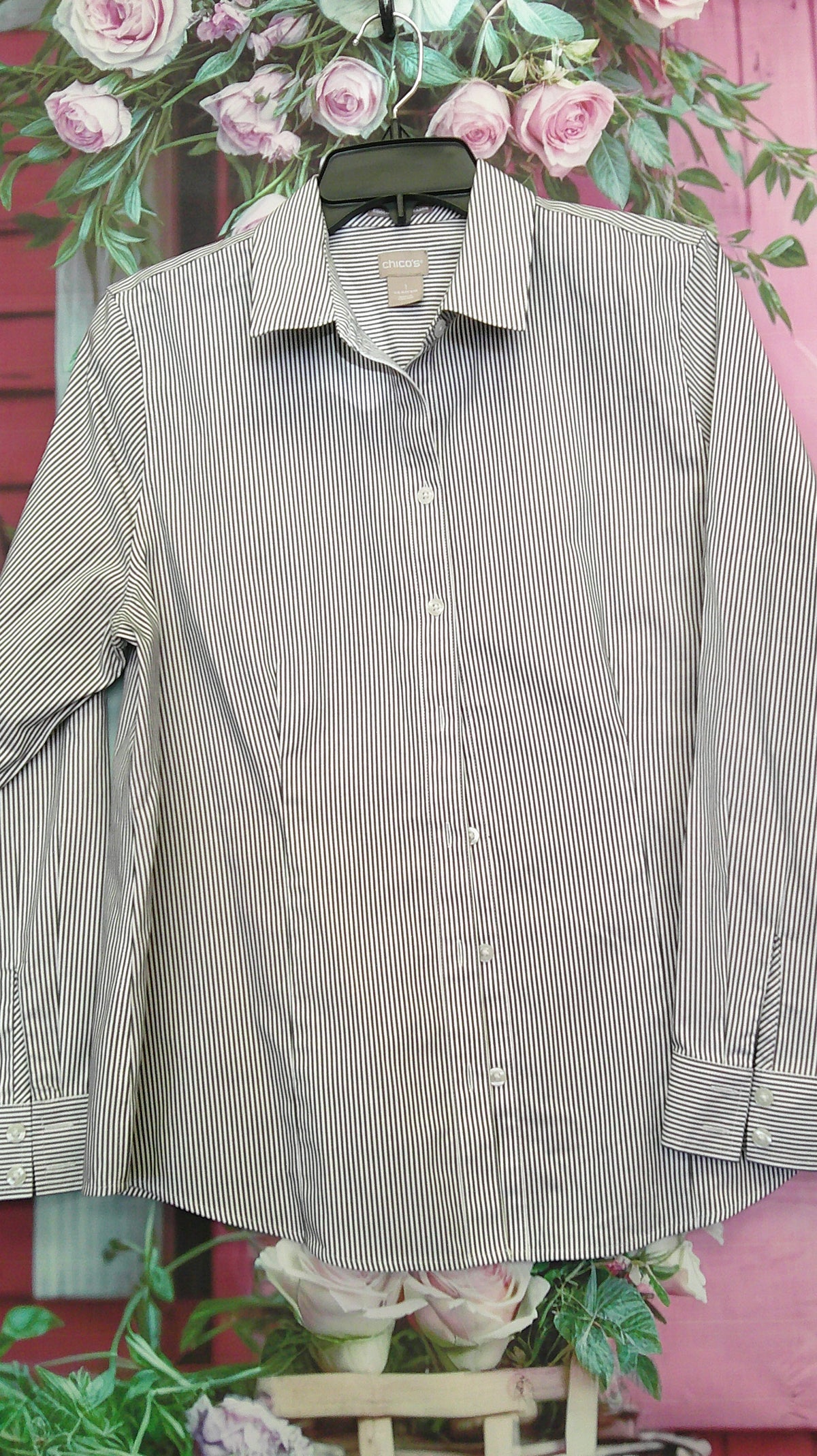 (P) Chicos M/1 striped shirt 10/29/26
