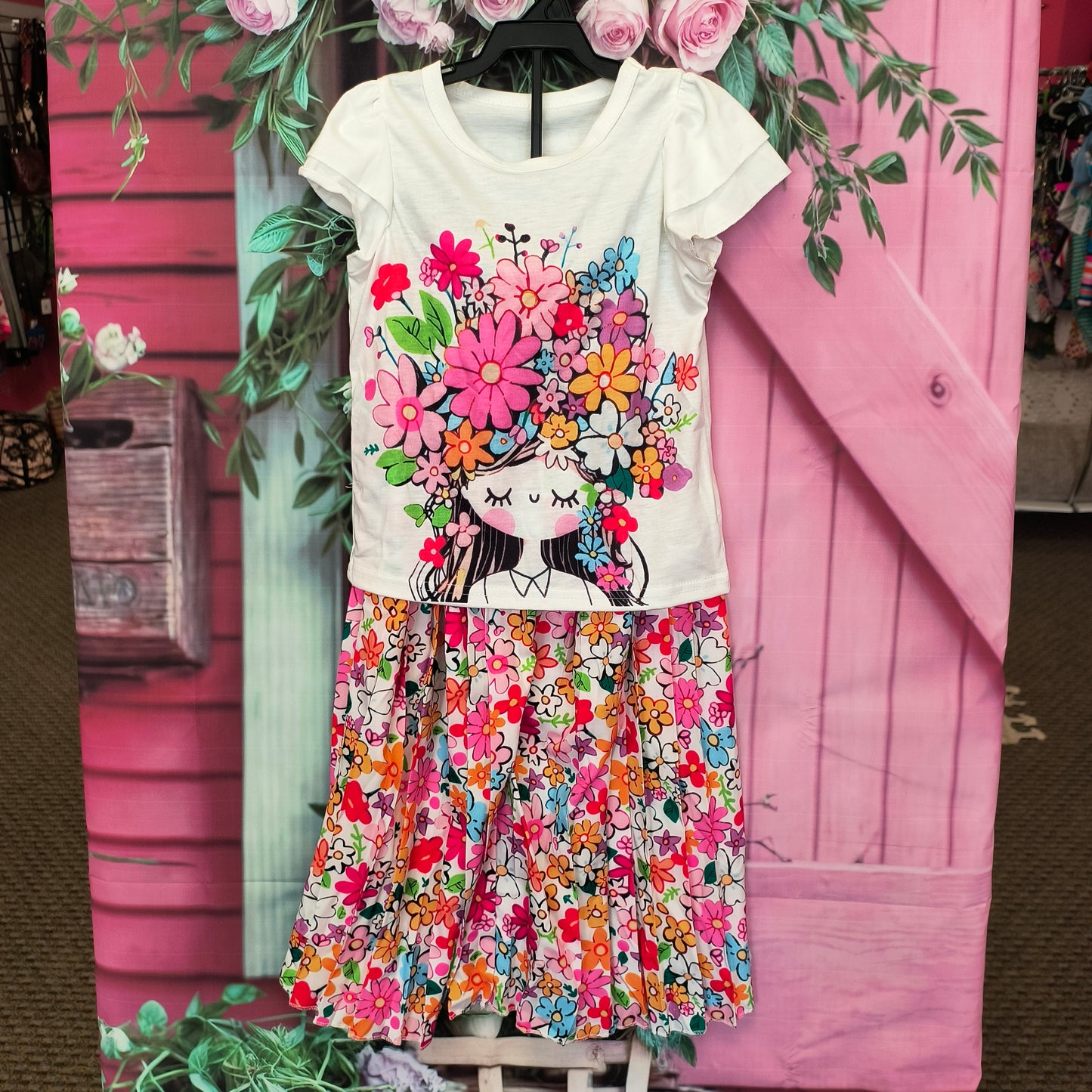 Floral 2 piece outfit girl's size 5 7/18/26