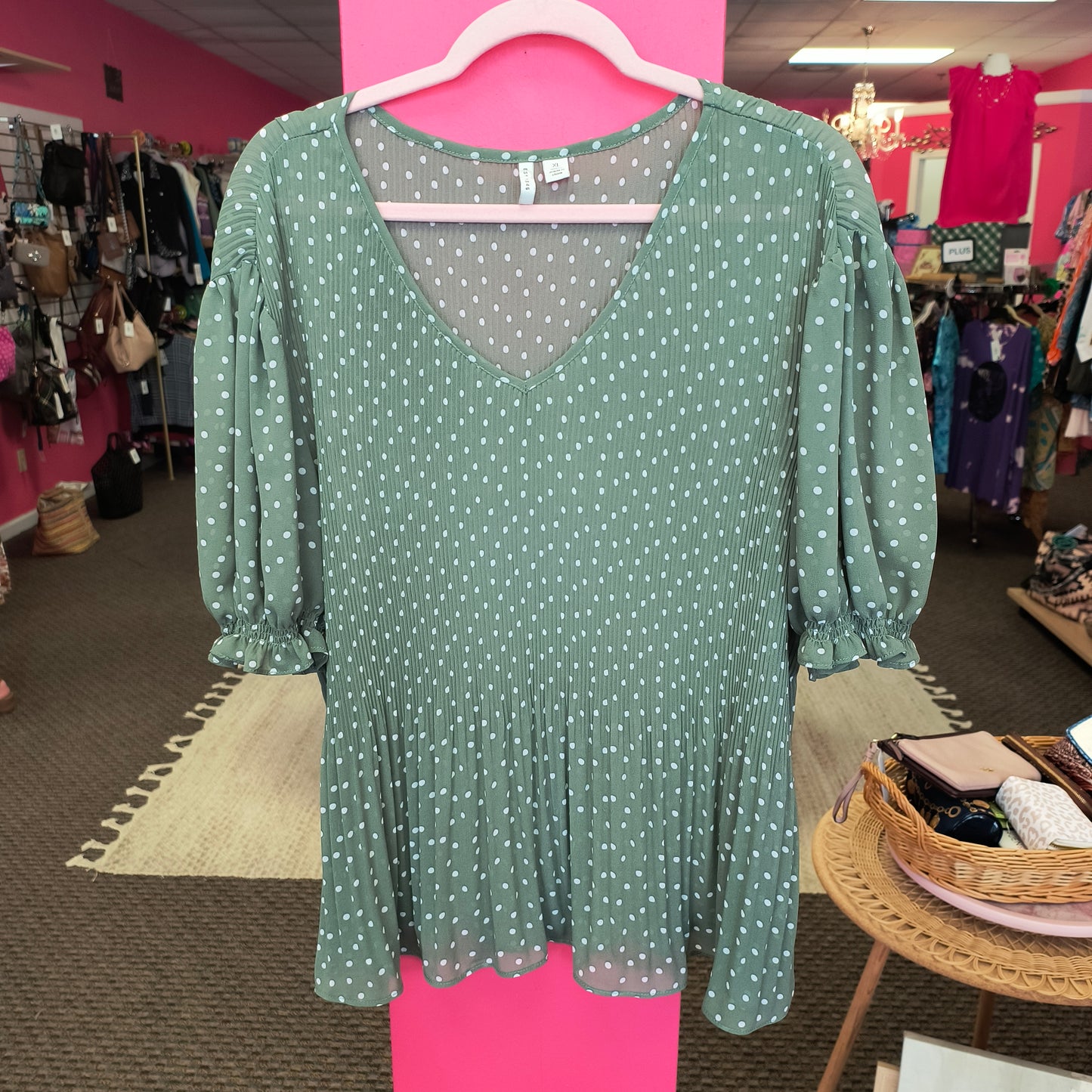 Green sheer top XL 6/12/26