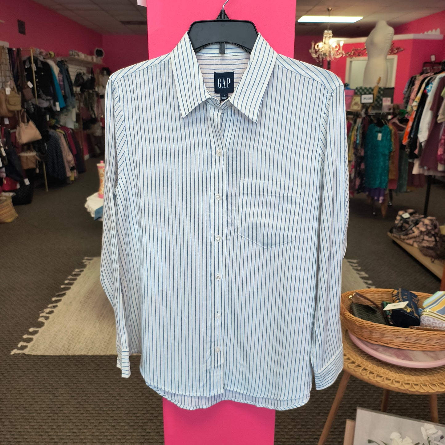 Gap button up S 6/4/26