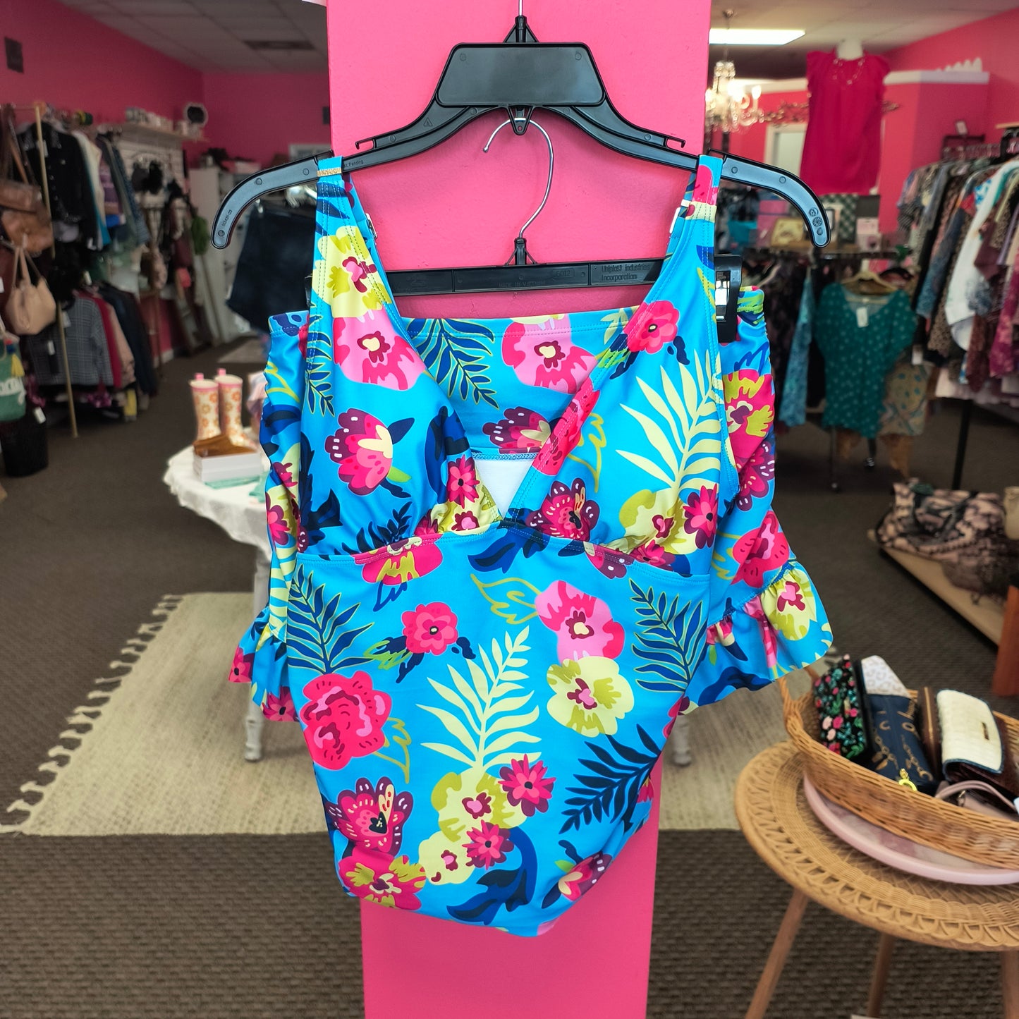 Nicole Miller bikini M 6/19/26