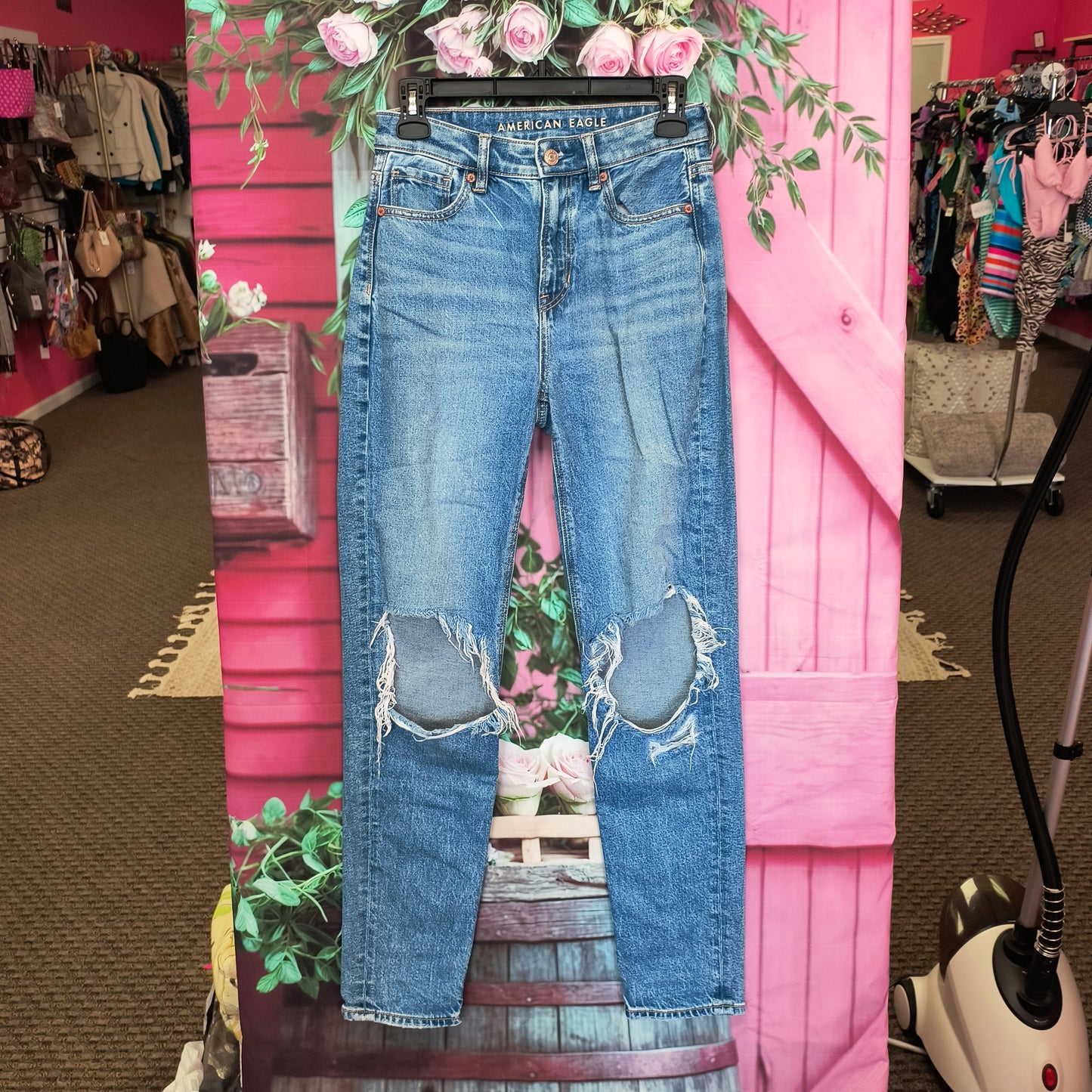 American eagle mom jeans O 7/23/26