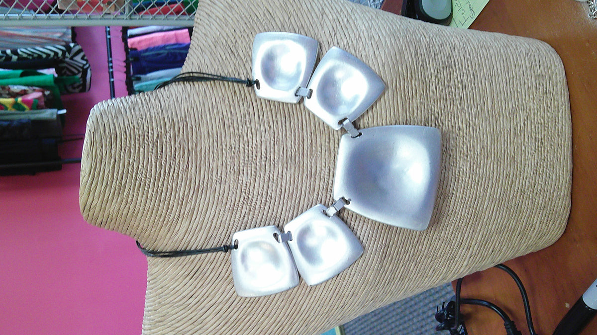 (P)Statement necklace 9/17/26