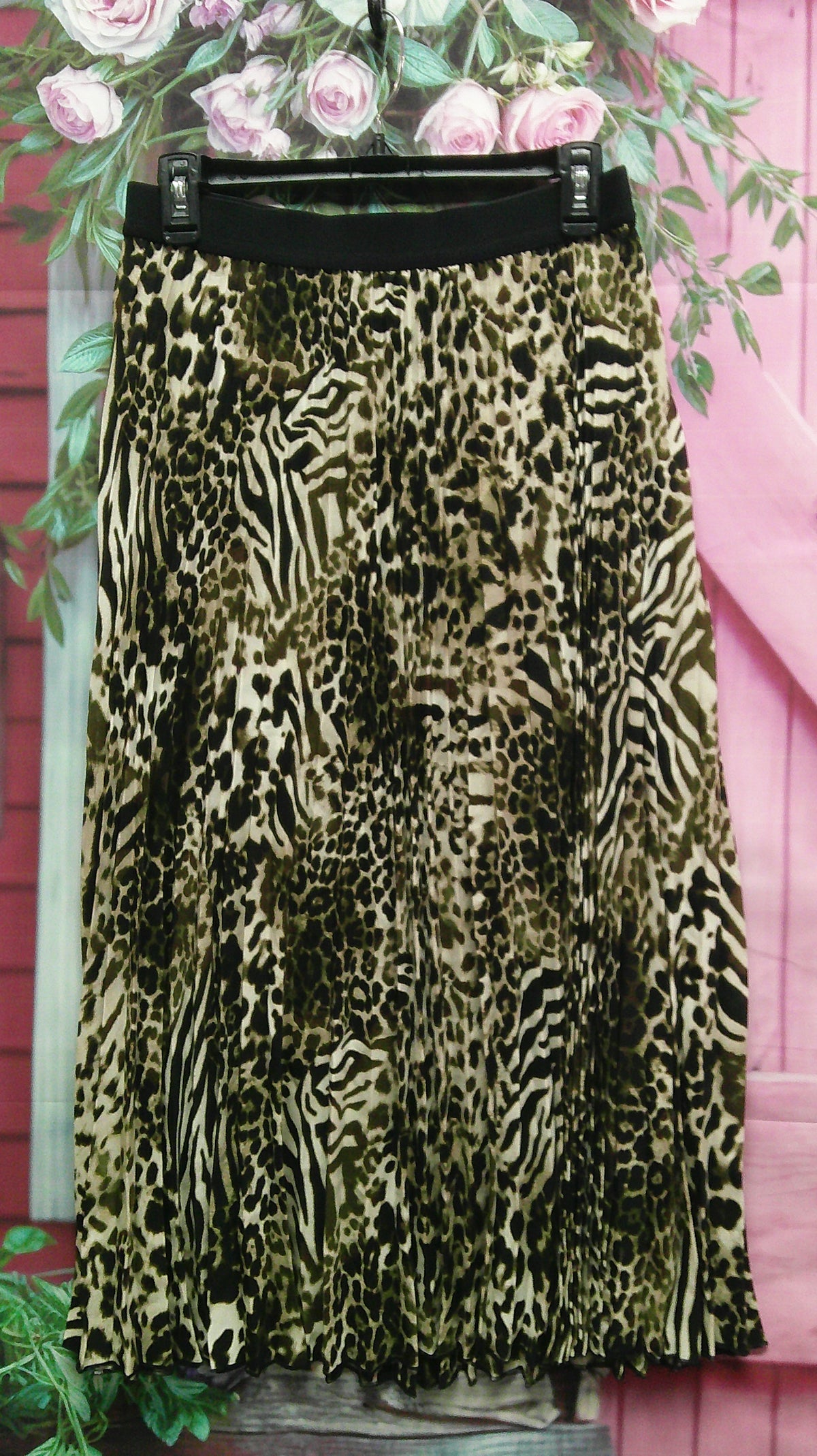 (D) The Limited animal M skirt 10/8/26
