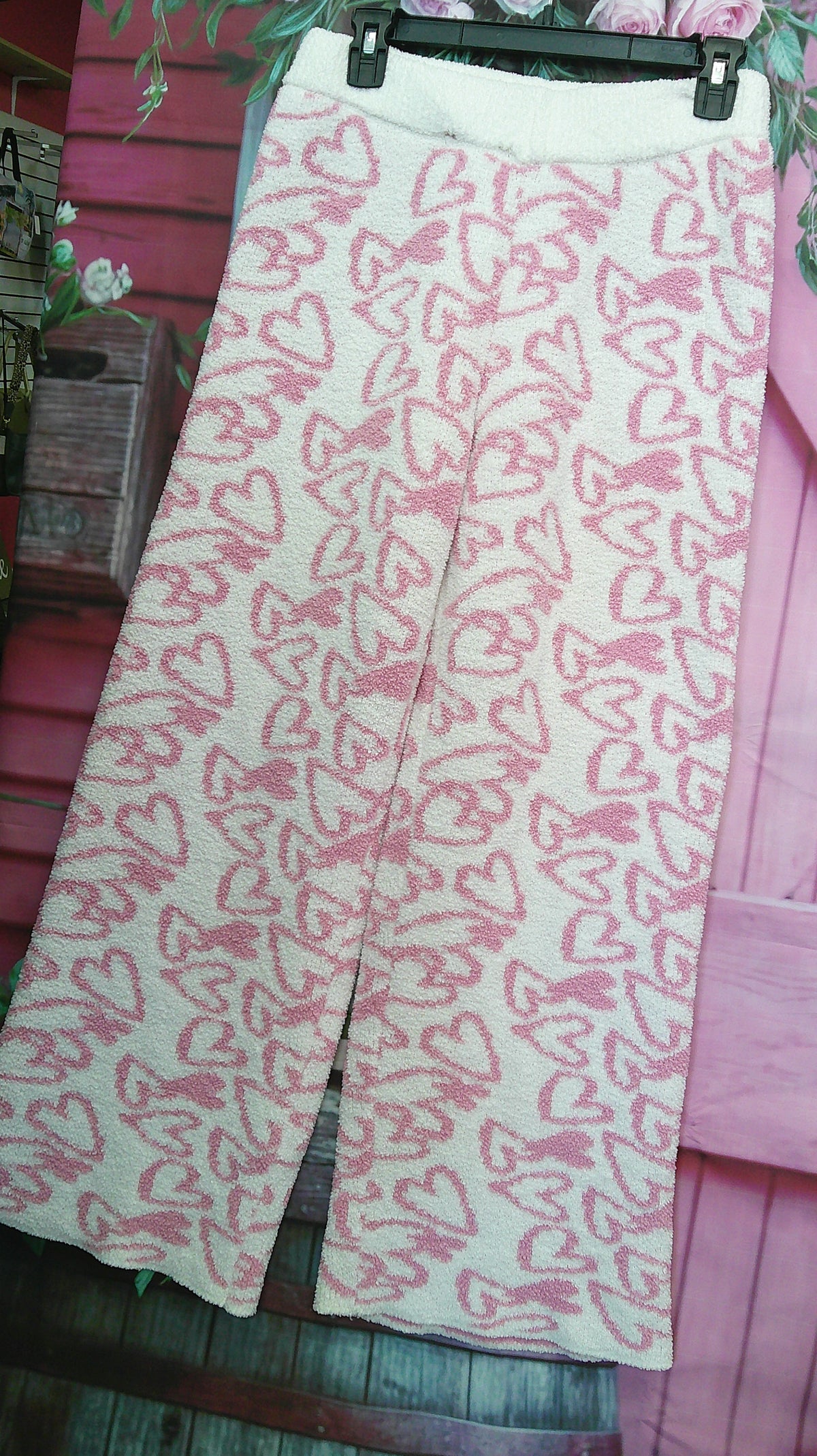 (D) Cupcakes heart M pants 10/22/26