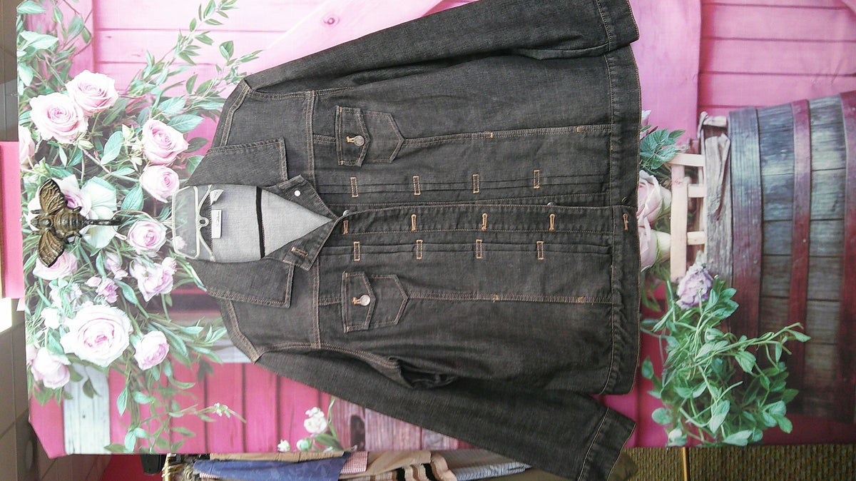 (D)Chico's denim jacket XL 9/17/26