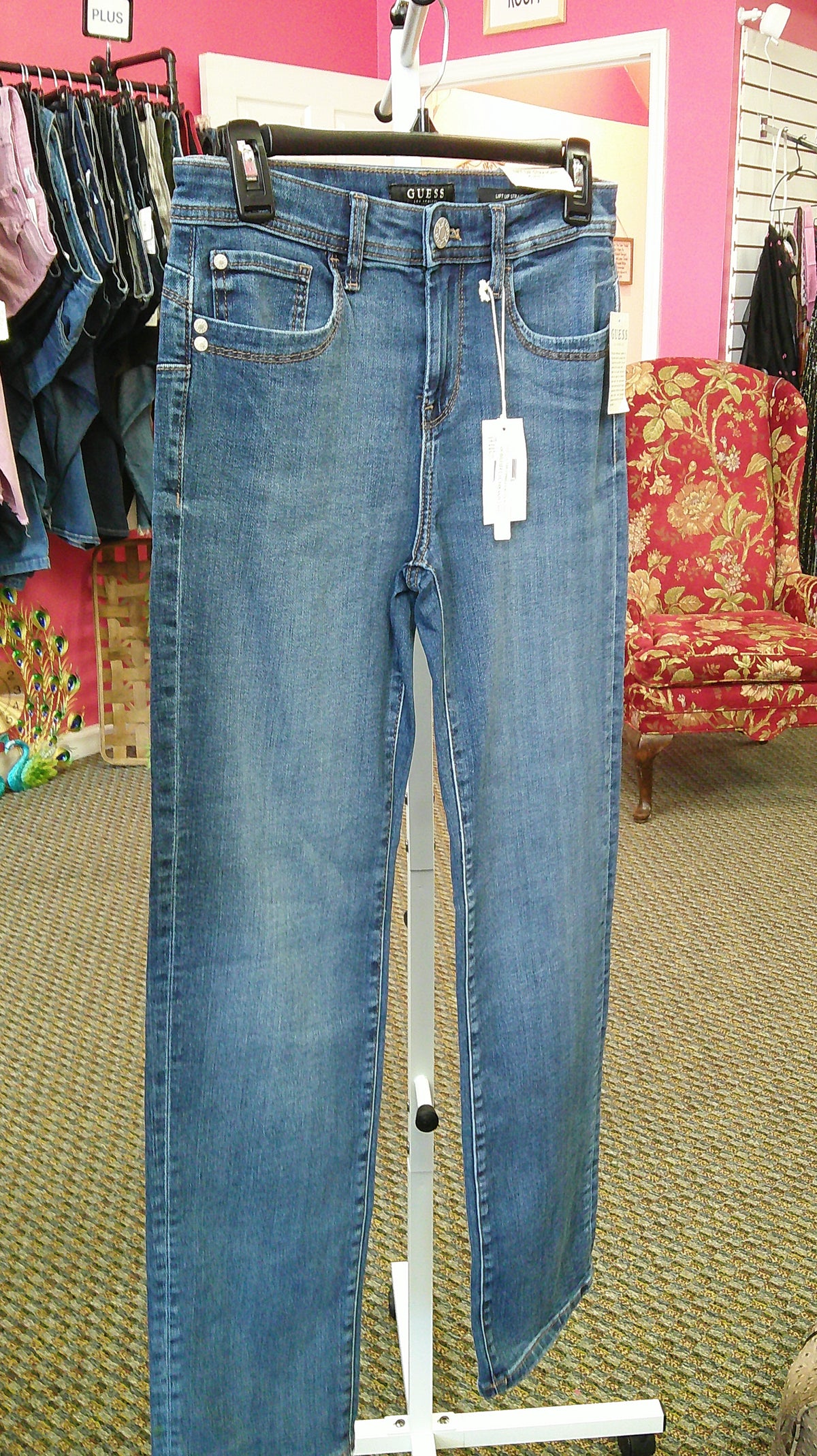 (P)NWT Guess Brynn 4 jeans 10/22/26