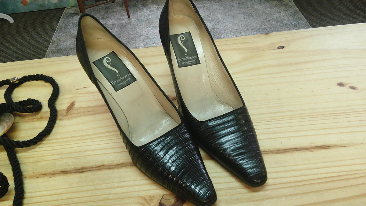 (D) Fortuna Valentino Black Heel 9.5 10/2/26