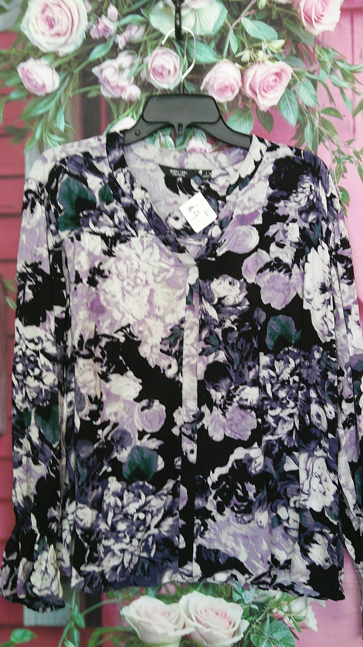 (D) Simply Vera B/W Blouse 9/18/26