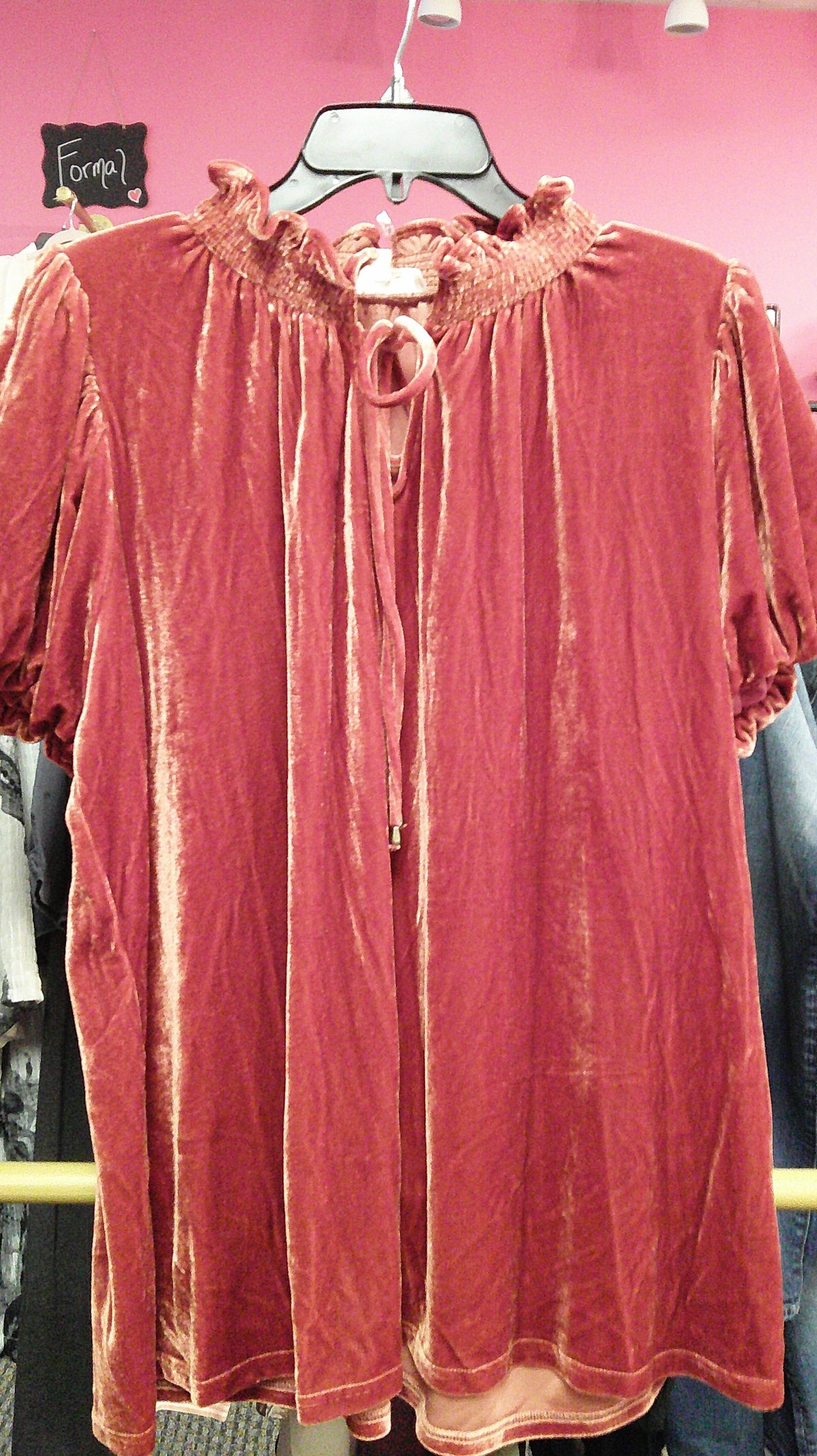 (D) Entro burnt orange Velvet XL top 10/8/26