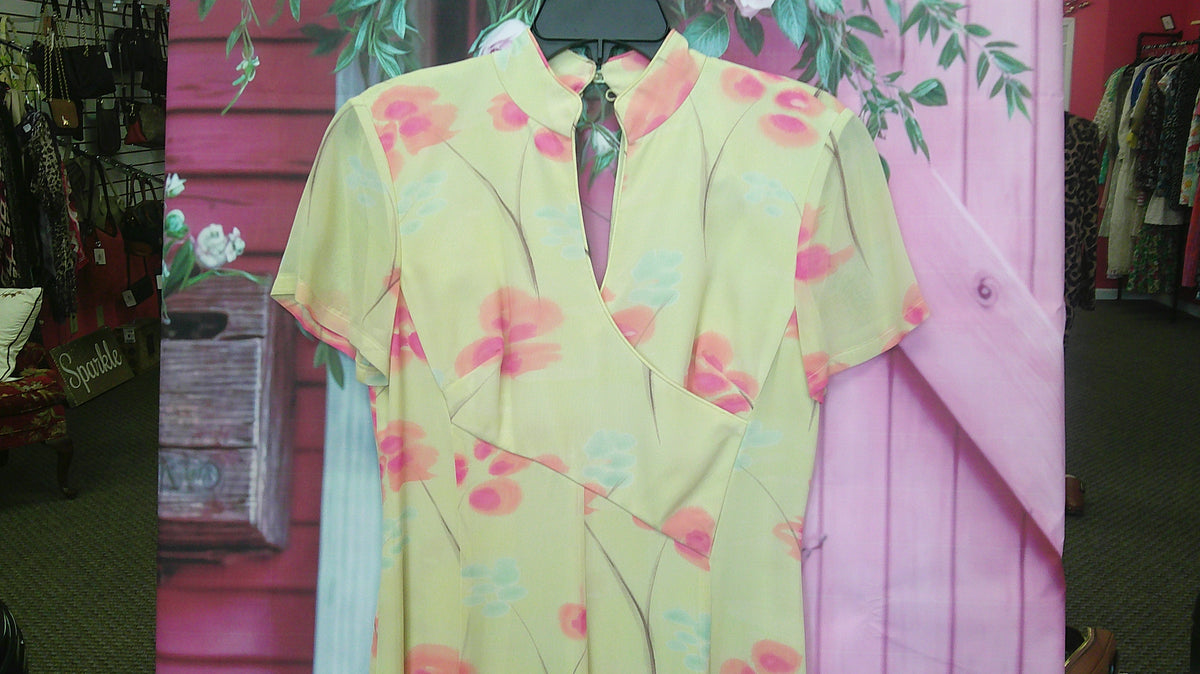 (D) Dana Buchman Light Green Dress 4 9/18/26 ebay
