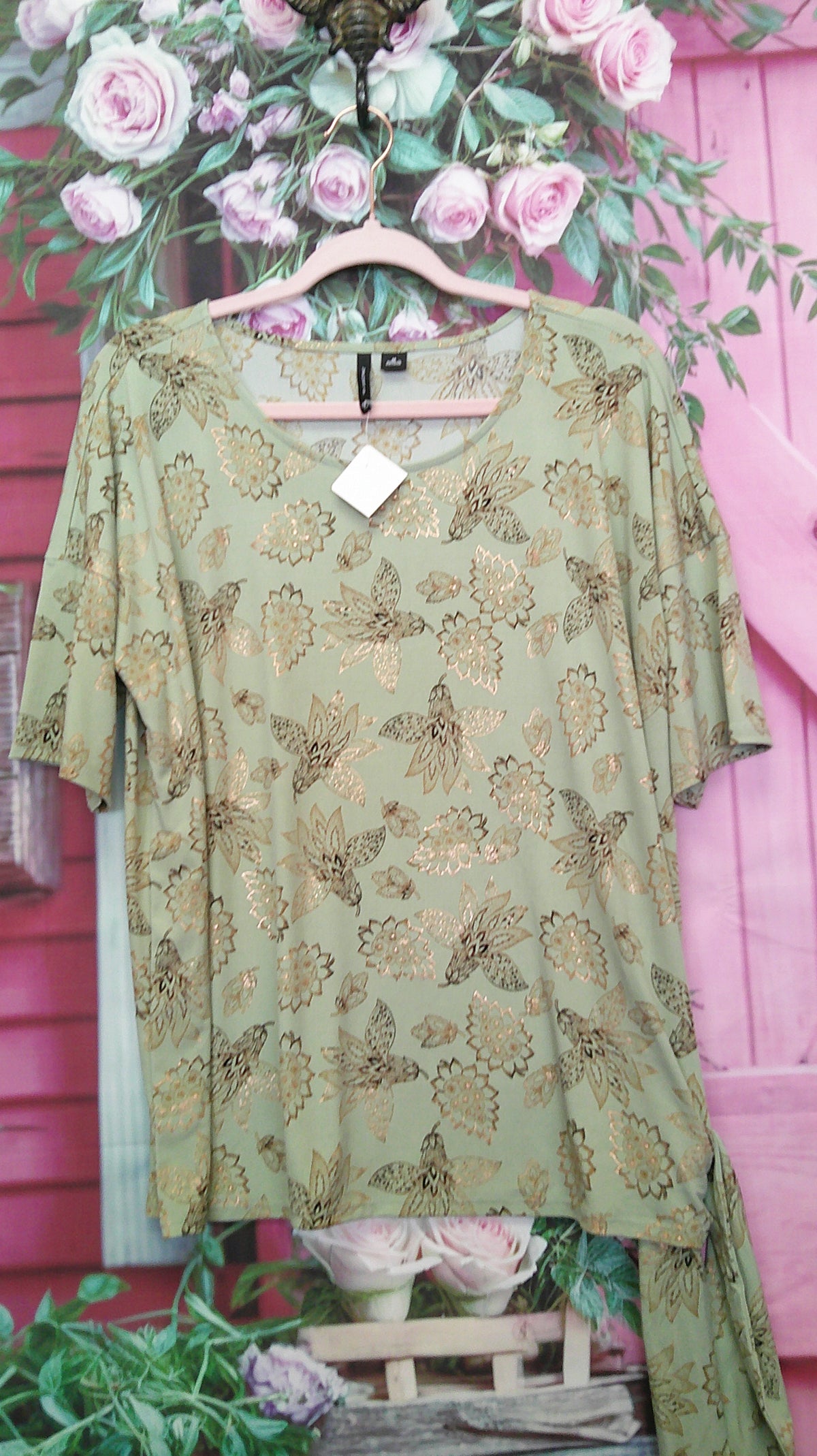 (D) New Direction Flower Top M 9/18/26