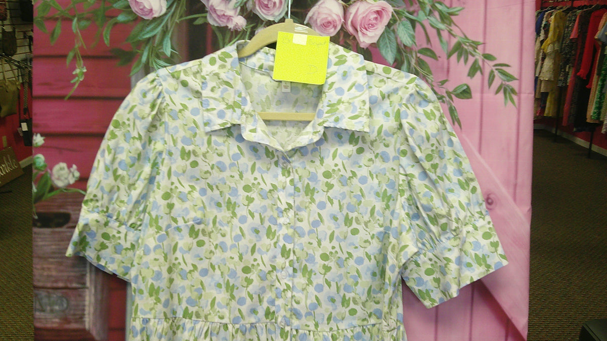 (D) Crown & Ivy Dress L 10/2/26