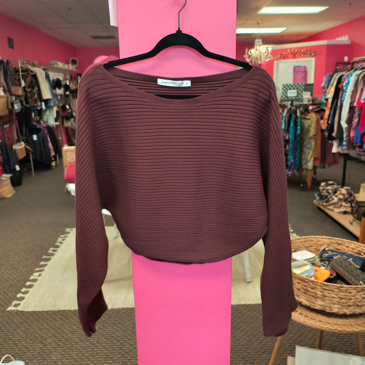 ALTARd STATE sweater S 5/30/26