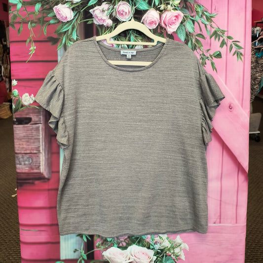 Floral & Ivy top M 7/8/26