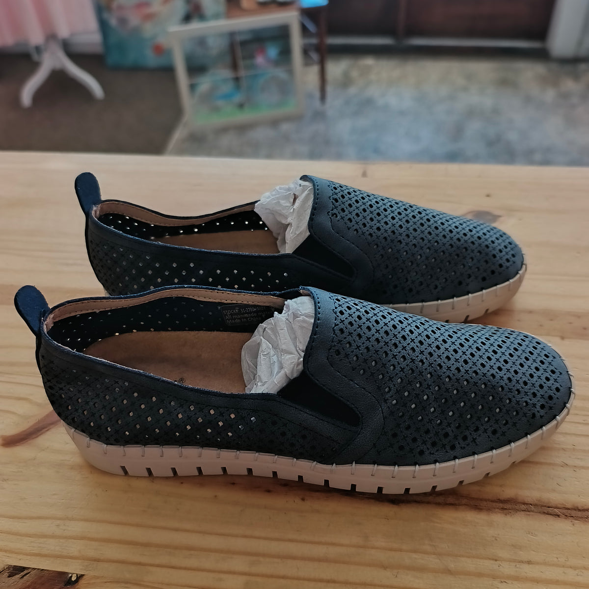Easy street slipon 5.5 9/30/26