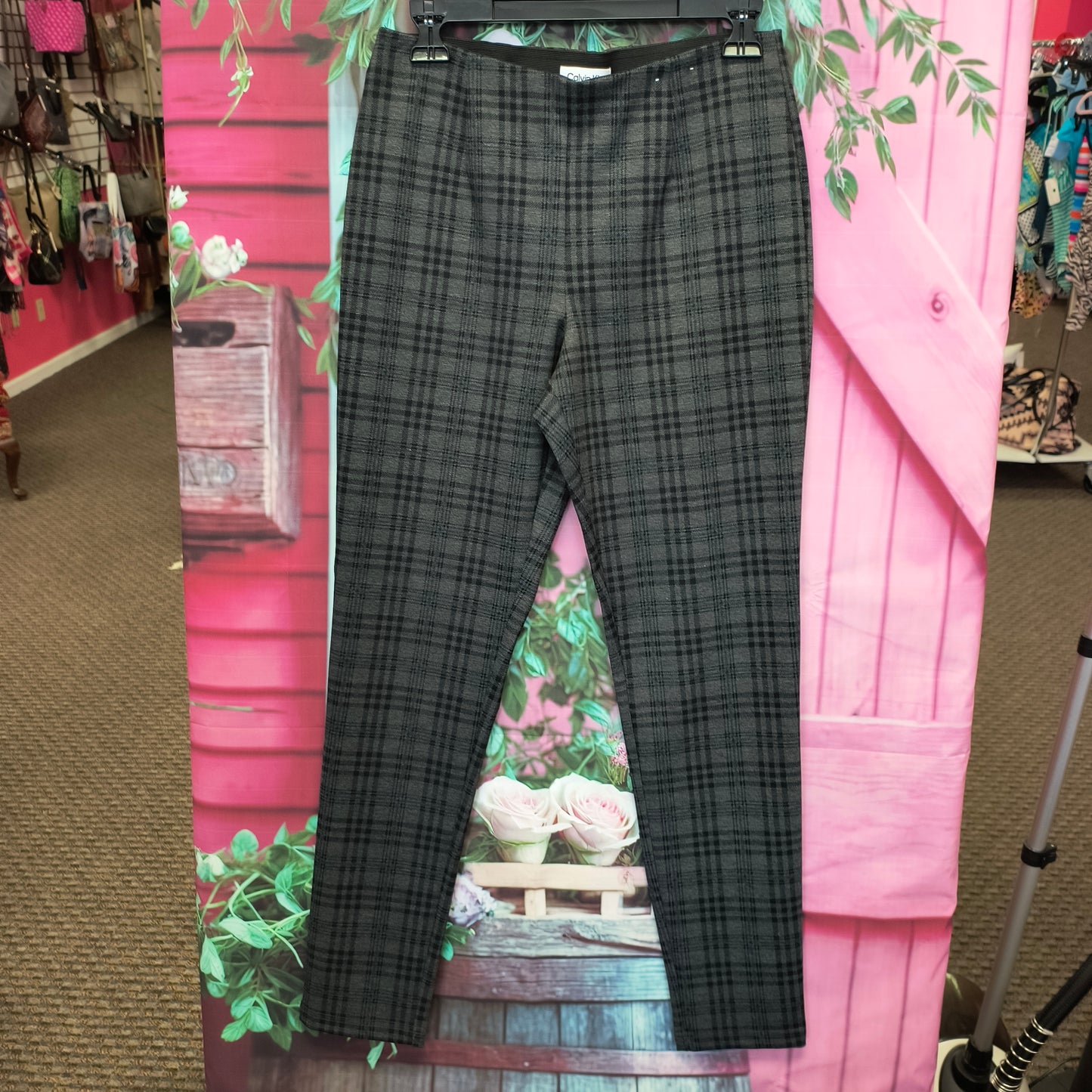 CALVIN KLEIN Plaid pants 8 8/7/26