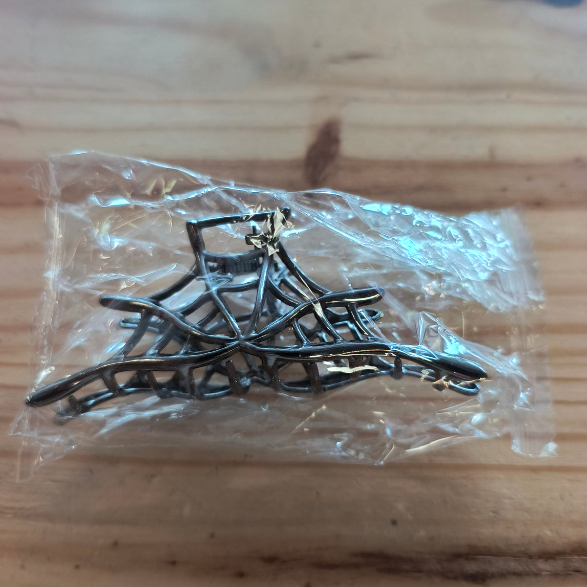 P)Hair clip 10/1/26