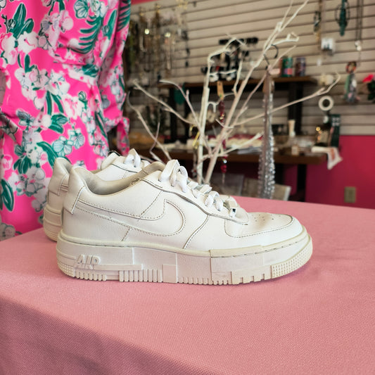 Nike Air Force sz9 5/22/26