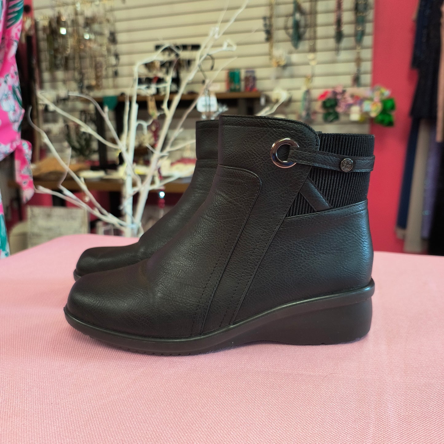 Black boots 9 5/28/26