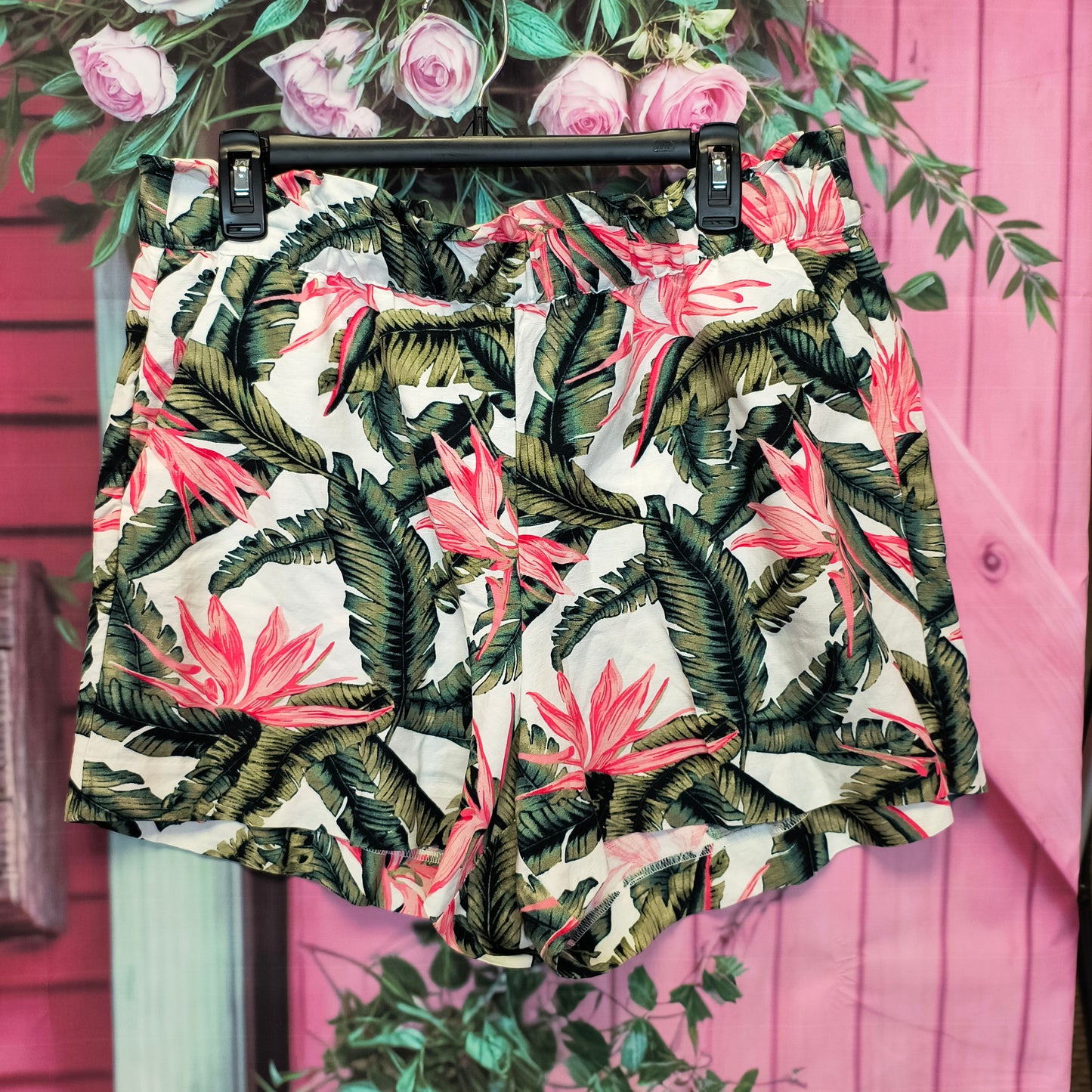 Loft tropical shorts L 8/7/26