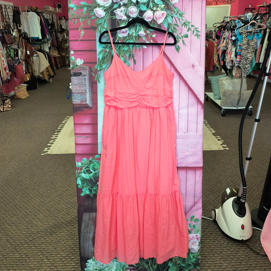 Universal thread dress L 7/9/26