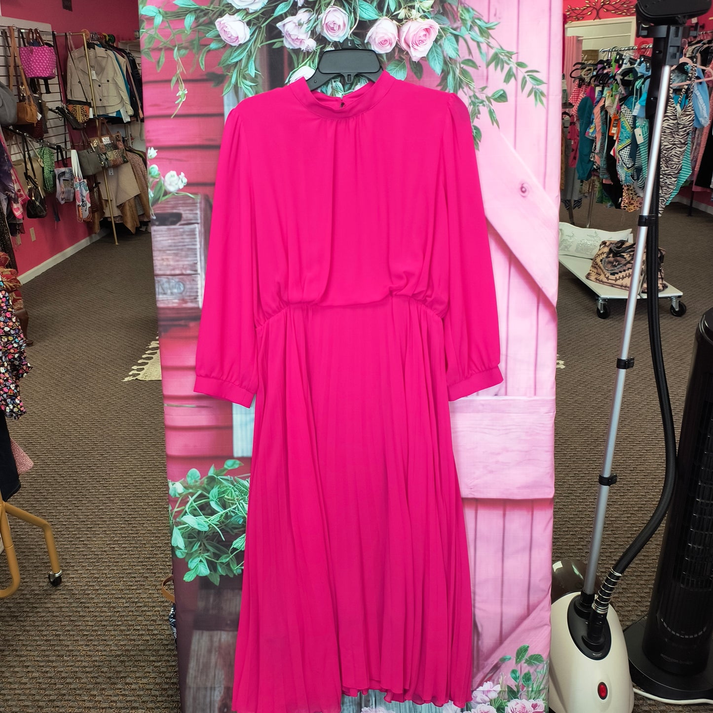 Ellison pink pleated dress L 8/7/26