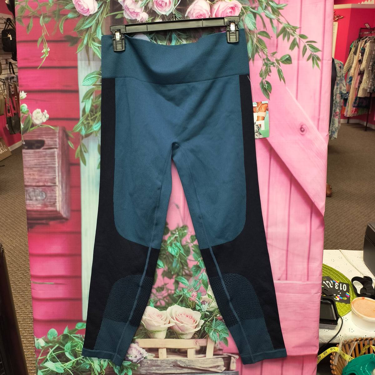 D)Joy lab leggings XXL 10/2/26