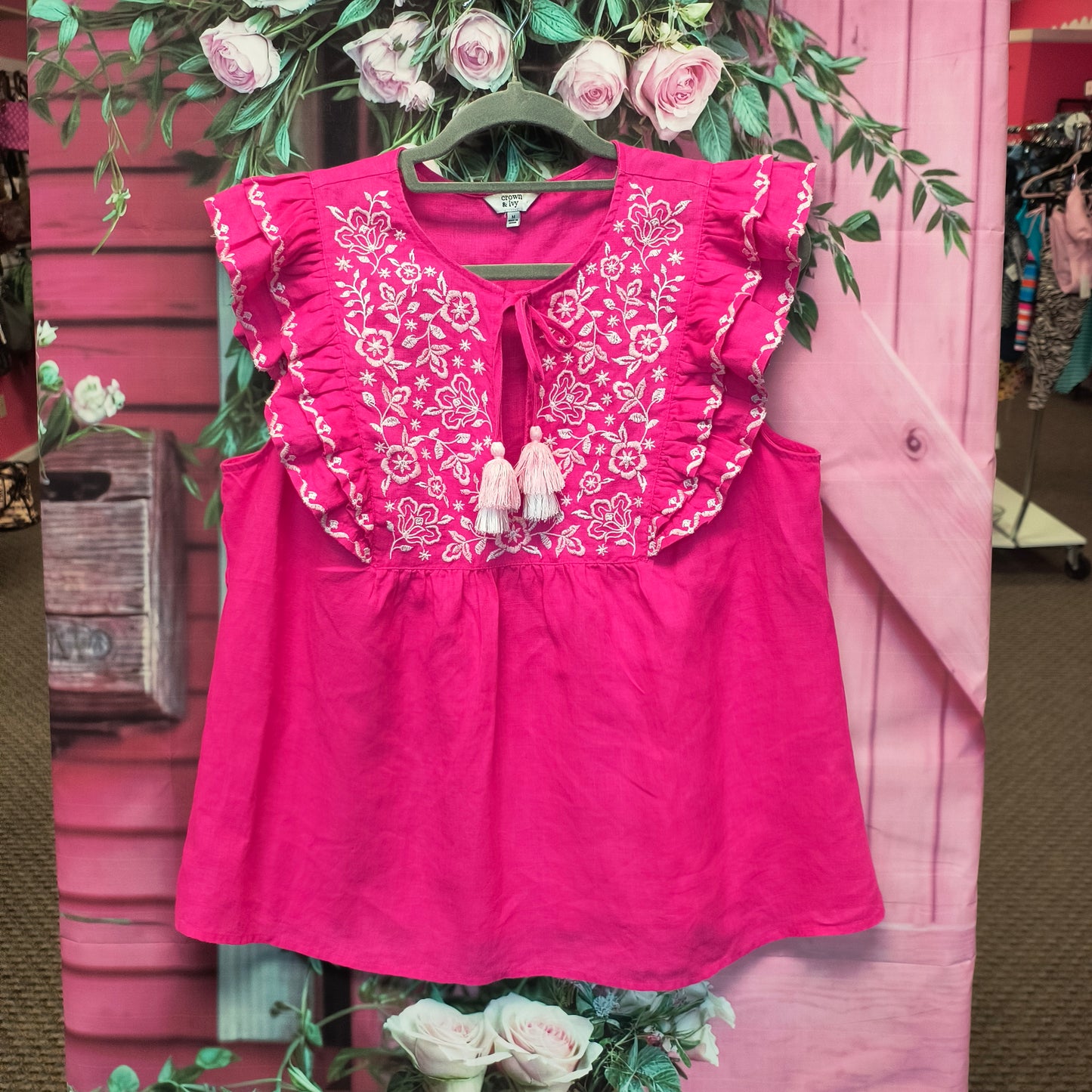 Crown & ivy pink top M 7/30/26