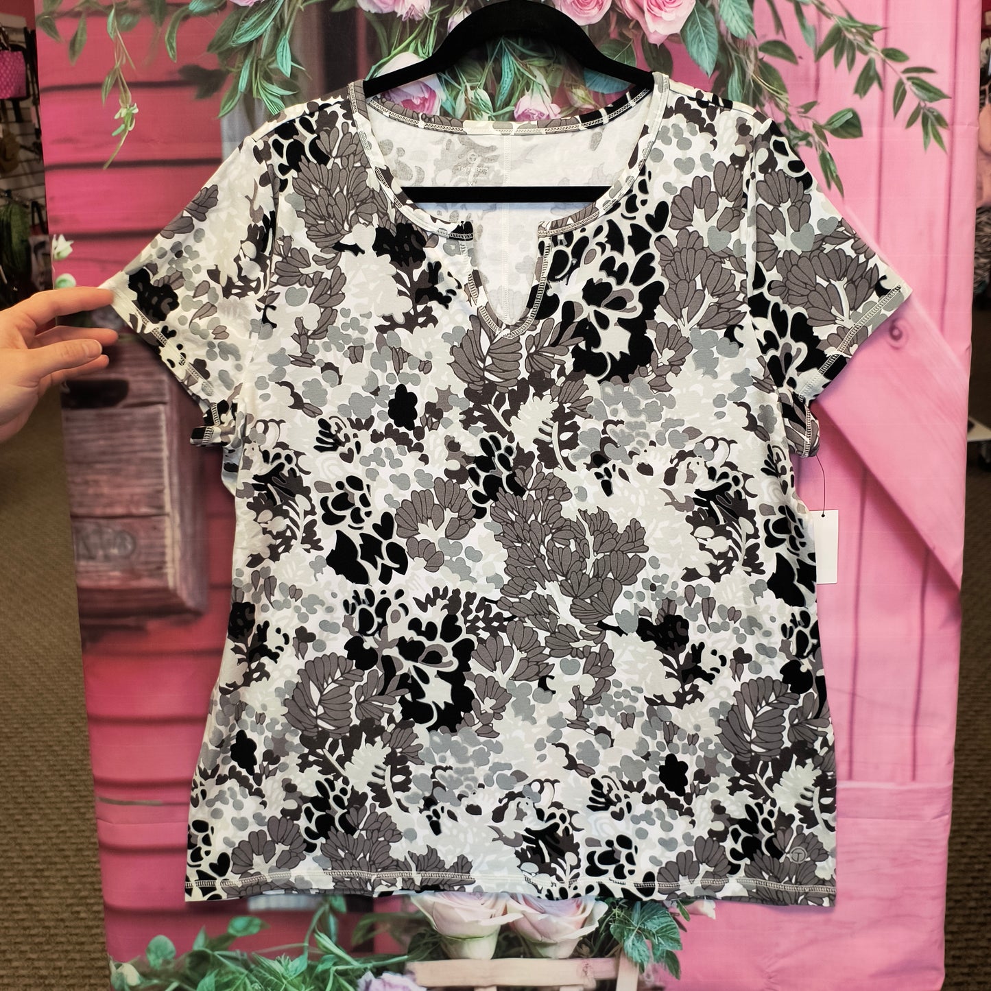 T By Talbots top XL 8/6/26