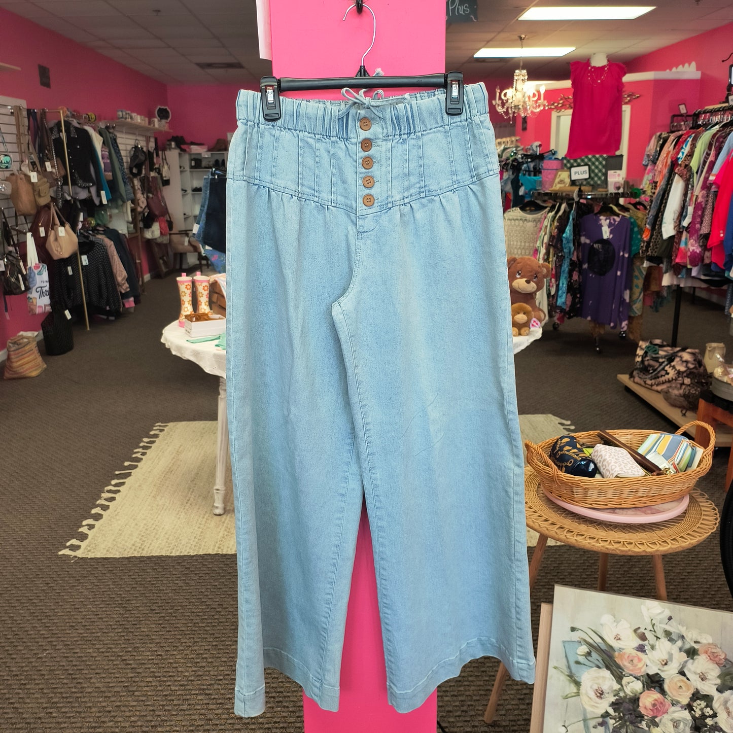 Light wash wide leg pants L 6/12/26