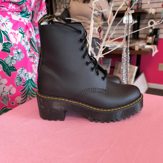 Dr. Martens 7 5/23/26