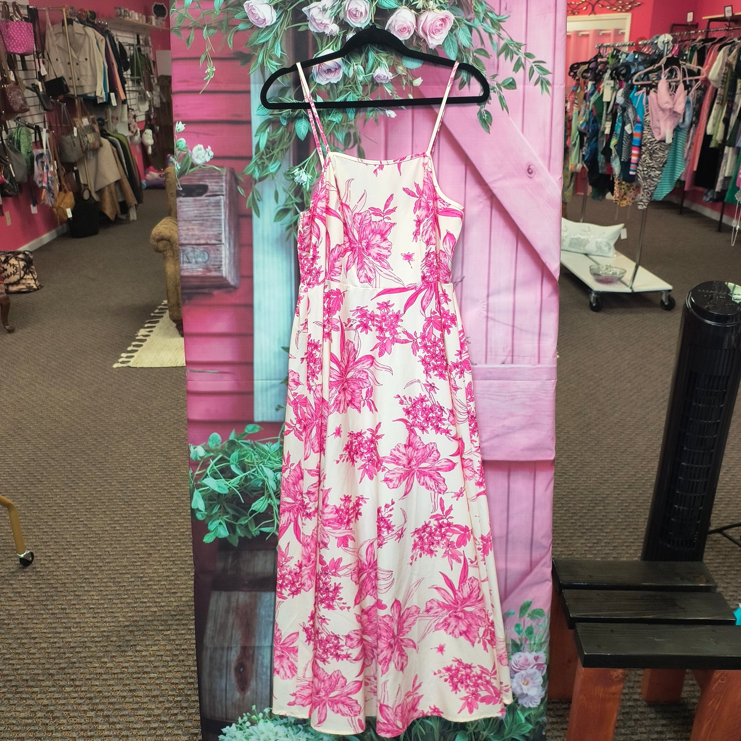 Pink & white dress 0XL 7/30/26
